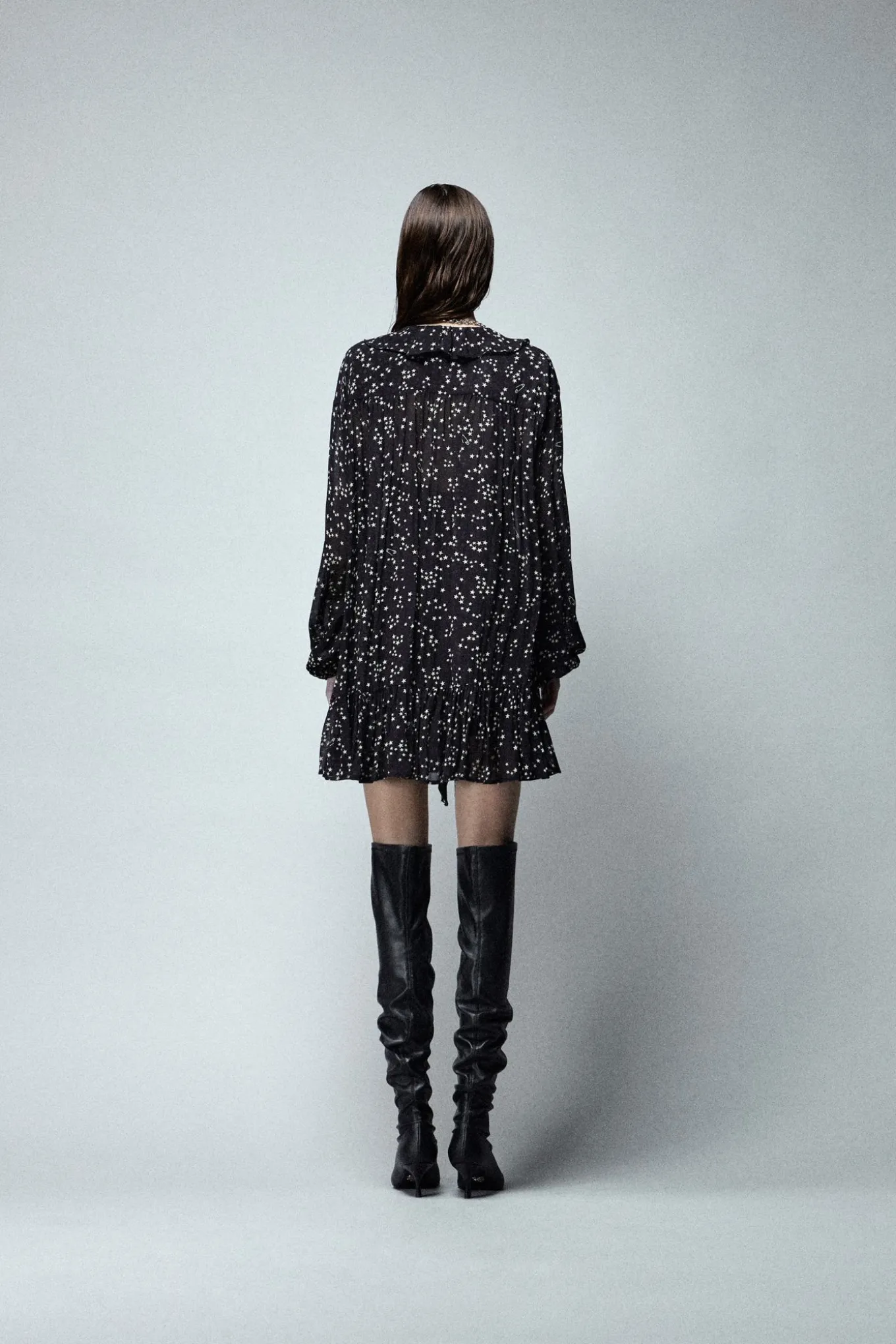 RUFFLE DRESS WIZZY